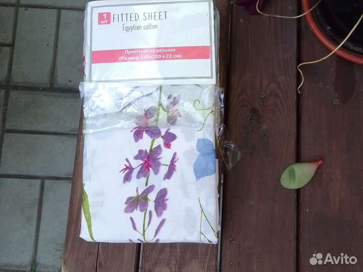 Простынь на резинке 140 200