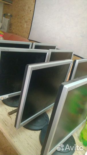 Samsung SyncMaster 720n