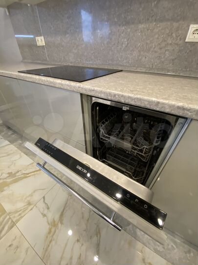 2-к. квартира, 63 м², 9/9 эт.