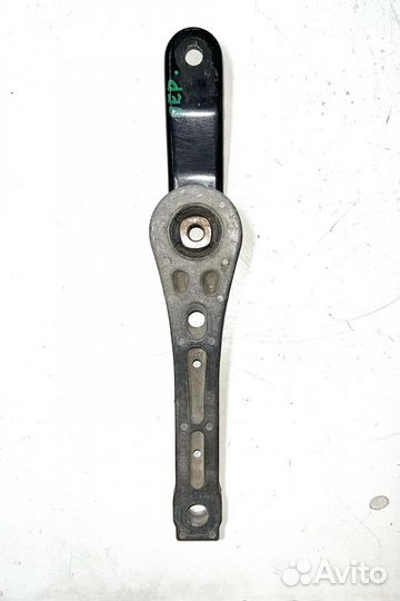 Рычаг подушки двигателя VW Golf 6 (1.4 )