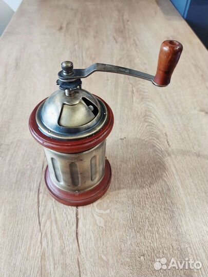 Винтажная кофемолка