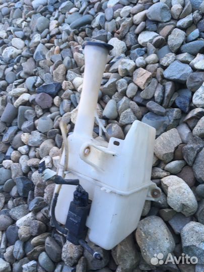 Toyota corolla 120 бачок омывателя с моторчиком