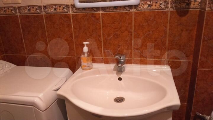 2-к. квартира, 45 м², 3/3 эт.