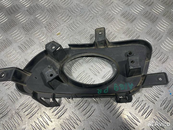 Б/У Решетка переднего бампера MB W169#001