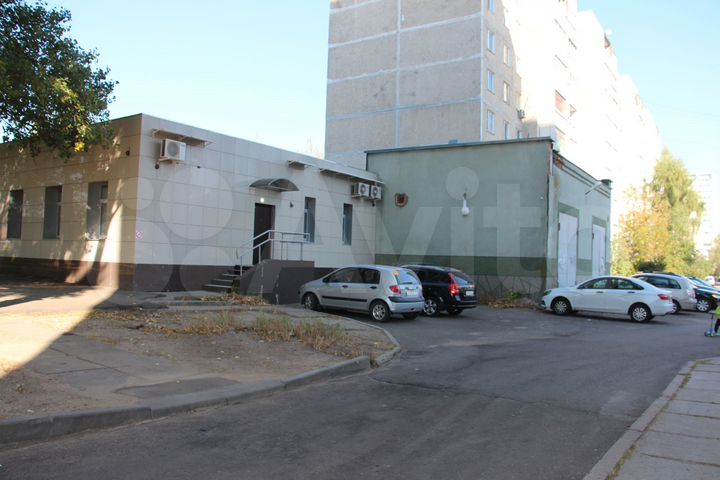 Гараж, > 30 м²