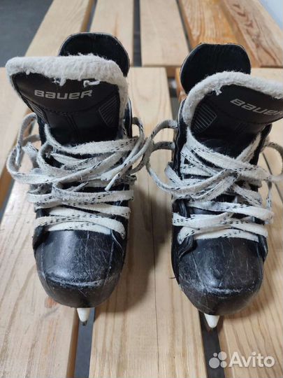 Хоккейные коньки bauer 28р