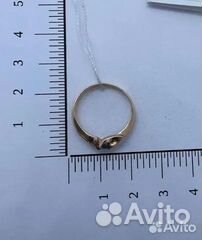 Кольцо с синтетическим камнем Золото