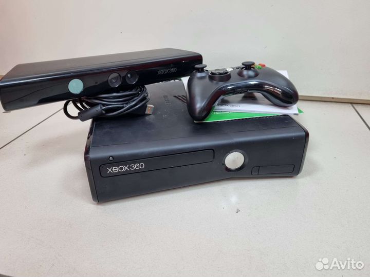 Игровая приставка Xbox 360