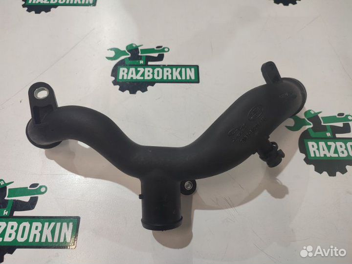 Патрубок охлаждения Land Rover Range Rover Sport