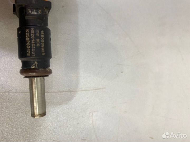 Форсунка Renault Sandero Stepway 5S H4M 2019