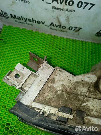 Фара передняя левая Ford Mondeo 2