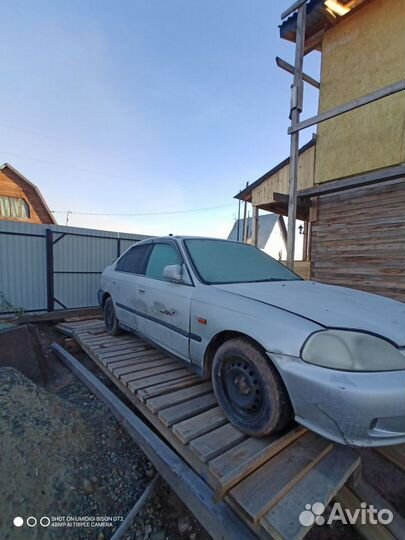 Honda Civic Ferio 1.5 CVT, 1995, битый, 200 000 км