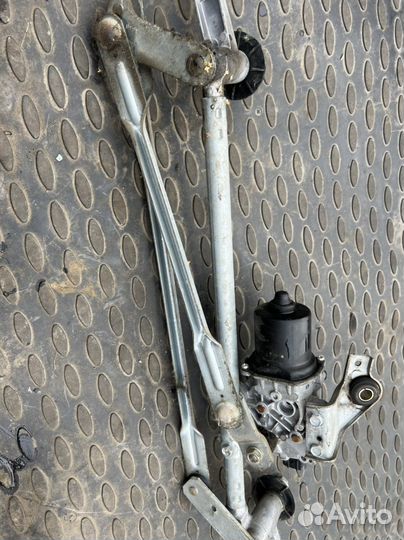 Трапеция дворников Nissan Almera G15