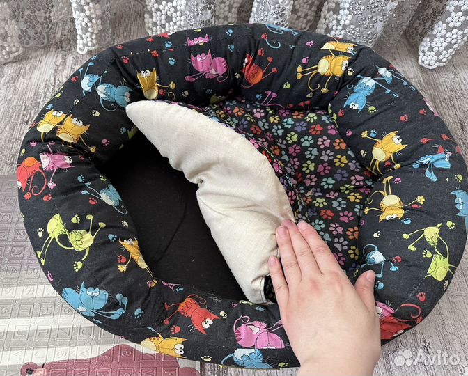 Лежанка для кошек