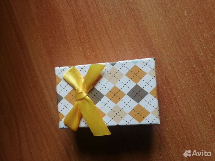 Коробка подарочная