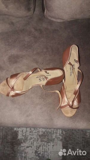 Туфли для бальных танцев