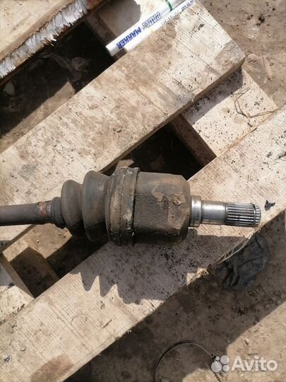 Привод передний правый Hyundai Matrix