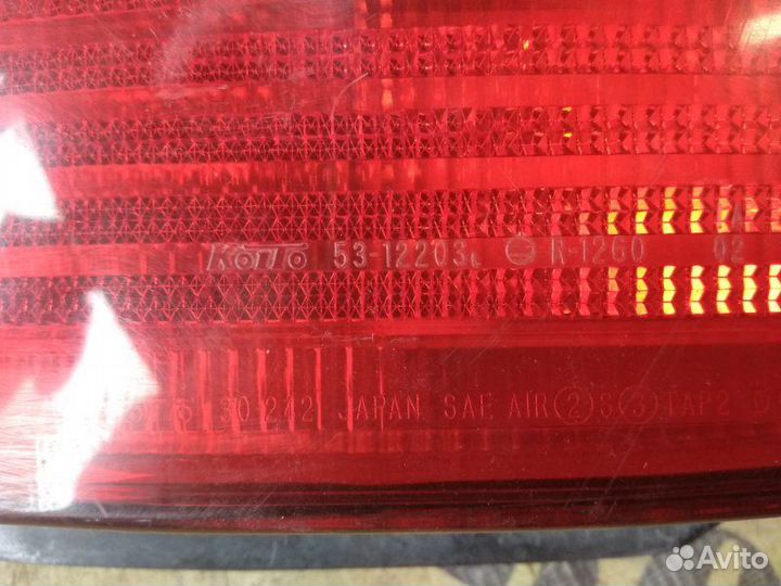 Фонарь задний левый внешний Lexus Gs300 1998-2004