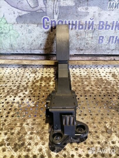 Педаль газа Mercedes-Benz M-класс