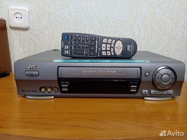 Видеомагнитофон JVC HR-J711EE