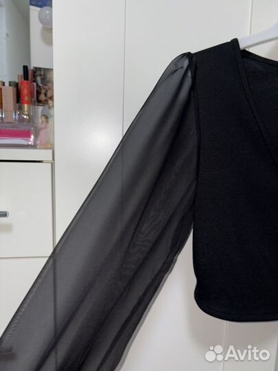 Топ с рукавами