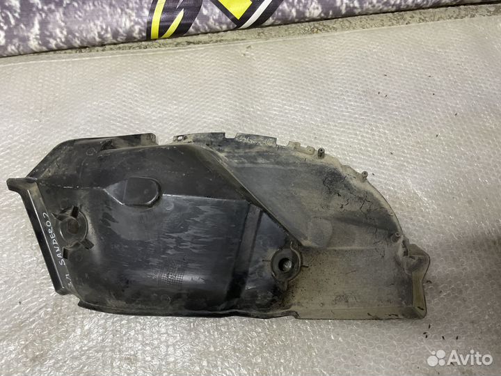 Подкрылок задний правый локер Sandero 2 Сандеро