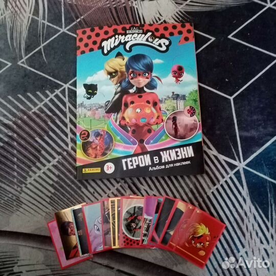 Наклейки Леди Баг panini (Герои в жизни)