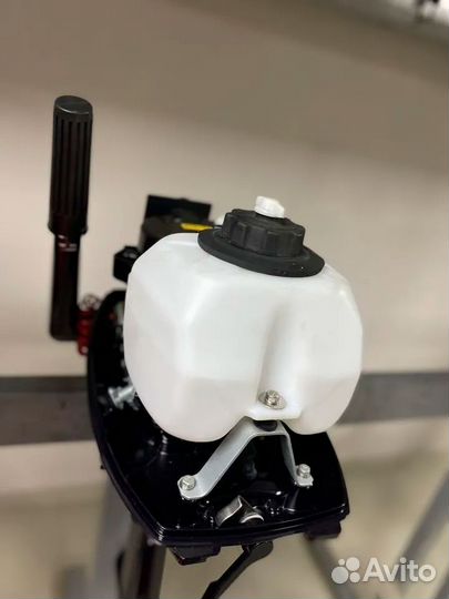 Лодочный мотор Tohatsu (Тохатсу) M 5 BD S Витринны