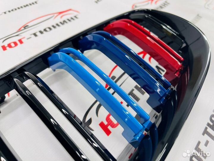 Ноздри BMW 3 E92 2010-2013 Черный глянец с