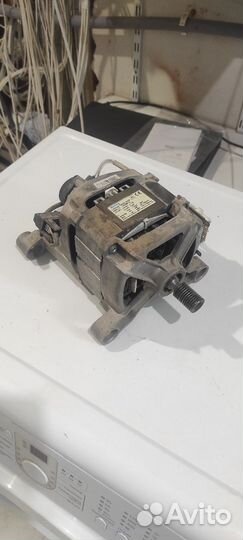 Двигатель на стиральную машину