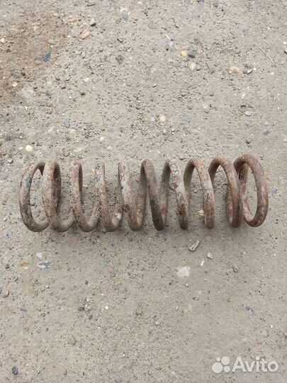 Пружина с переднего моста с Г А З - 24 - 01