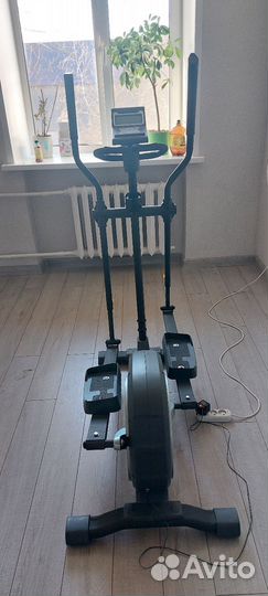 Эллиптический тренажер torneo