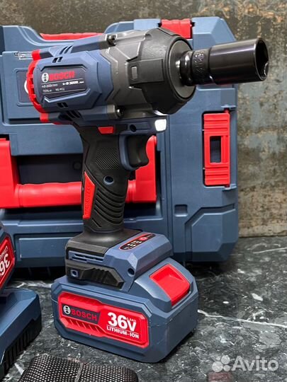 Гайковерт мощный Bosch 700N.M