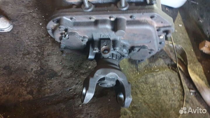 Кпп Итон, на фредлайнер