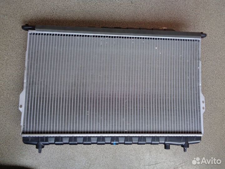 Радиатор охлаждения Hyundai Grandeur 3.0 л