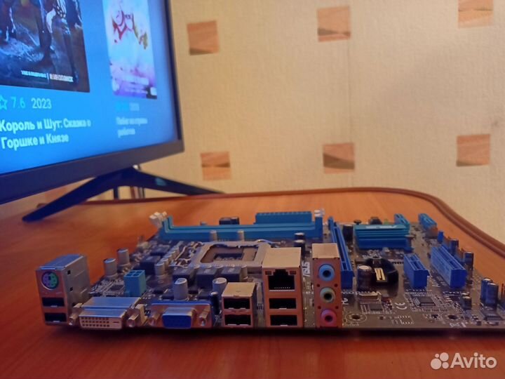 Материнская плата 1155