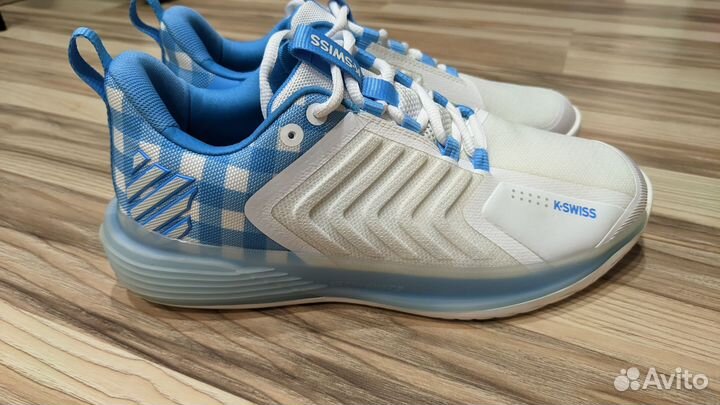 Кроссовки для тенниса k.swiss