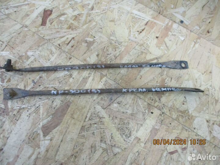 Кронштейн крепления переднего бампера Ниссан NP300