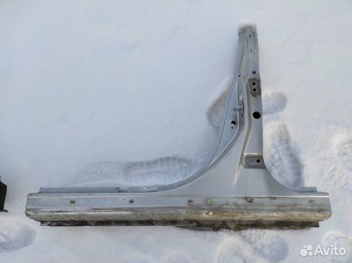 Стойка кузова средняя левая Toyota Windom MCV21