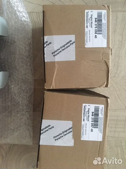 Опоры двигателя Porsche 94637505740 94637505840