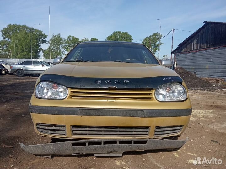 Блок предохранителей Фольксваген Гольф 4