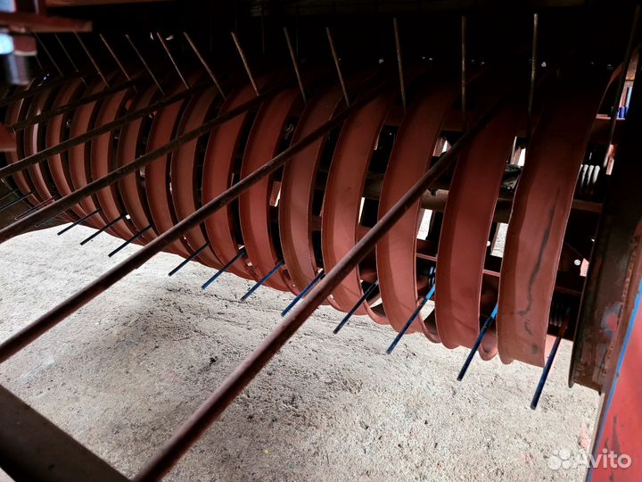 Пресс-подборщик БобруйскСельмаш ПРФ-180, 2017