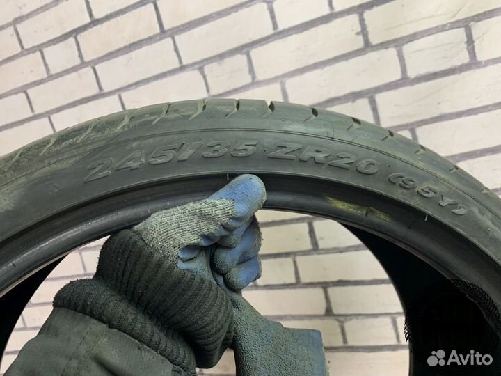 Pirelli P Zero 245/35 R20