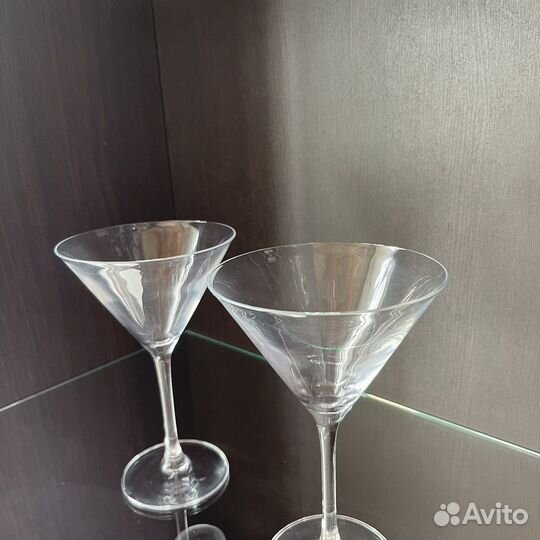 Бокалы для мартини, коктейльные бокалы