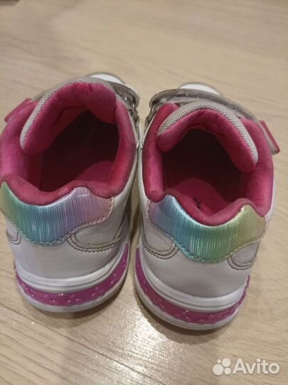 Кроссовки детские 27 размер