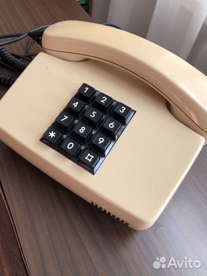 Телефон кнопочный стационарный