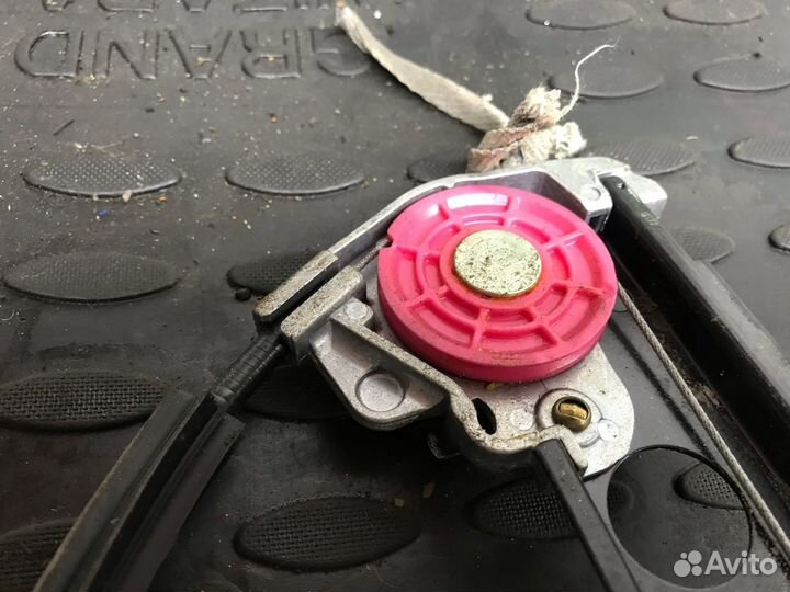 Стеклоподъемник передний правый Mercedes-Benz W220