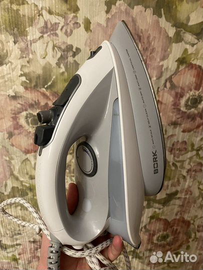Утюг Bork