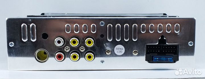 Магнитола с сенсорным выдвижным экраном