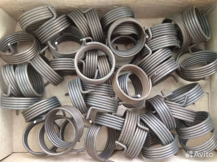 Возвратная пружина пиноли сверлильного станка